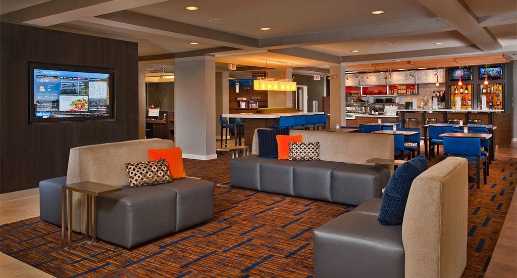 Courtyard By Marriott Youngstown Canfield Extérieur photo