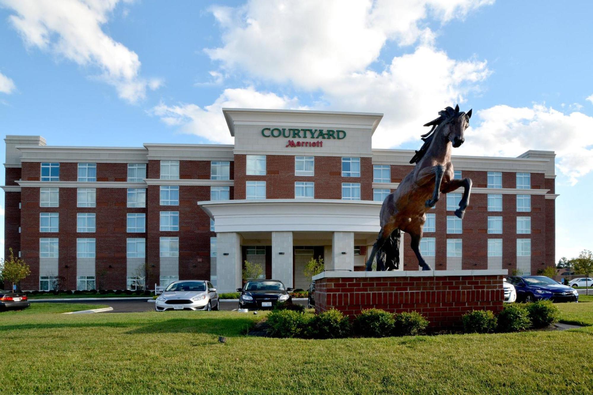 Courtyard By Marriott Youngstown Canfield Extérieur photo
