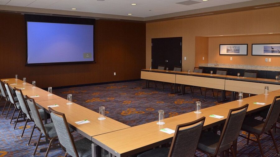 Courtyard By Marriott Youngstown Canfield Extérieur photo